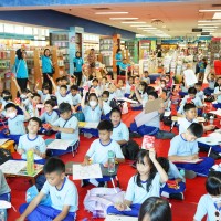 Kegiatan Outdoor Study Kelas III ke Gramedia Sudirman Pekanbaru | SD METTA MAITREYA